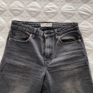 TOPSHOP Straight Black Jeans. ❤️‍🔥